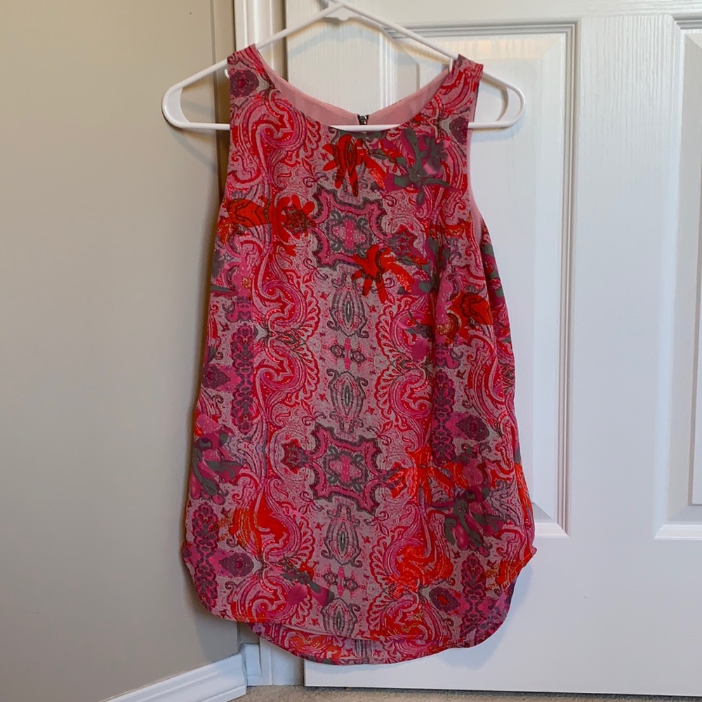 CAbi Sleeveless Blouse Size S EUC